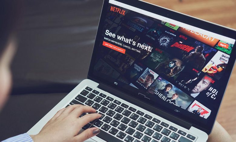 How to use Netflix Party for movie nights with friends?